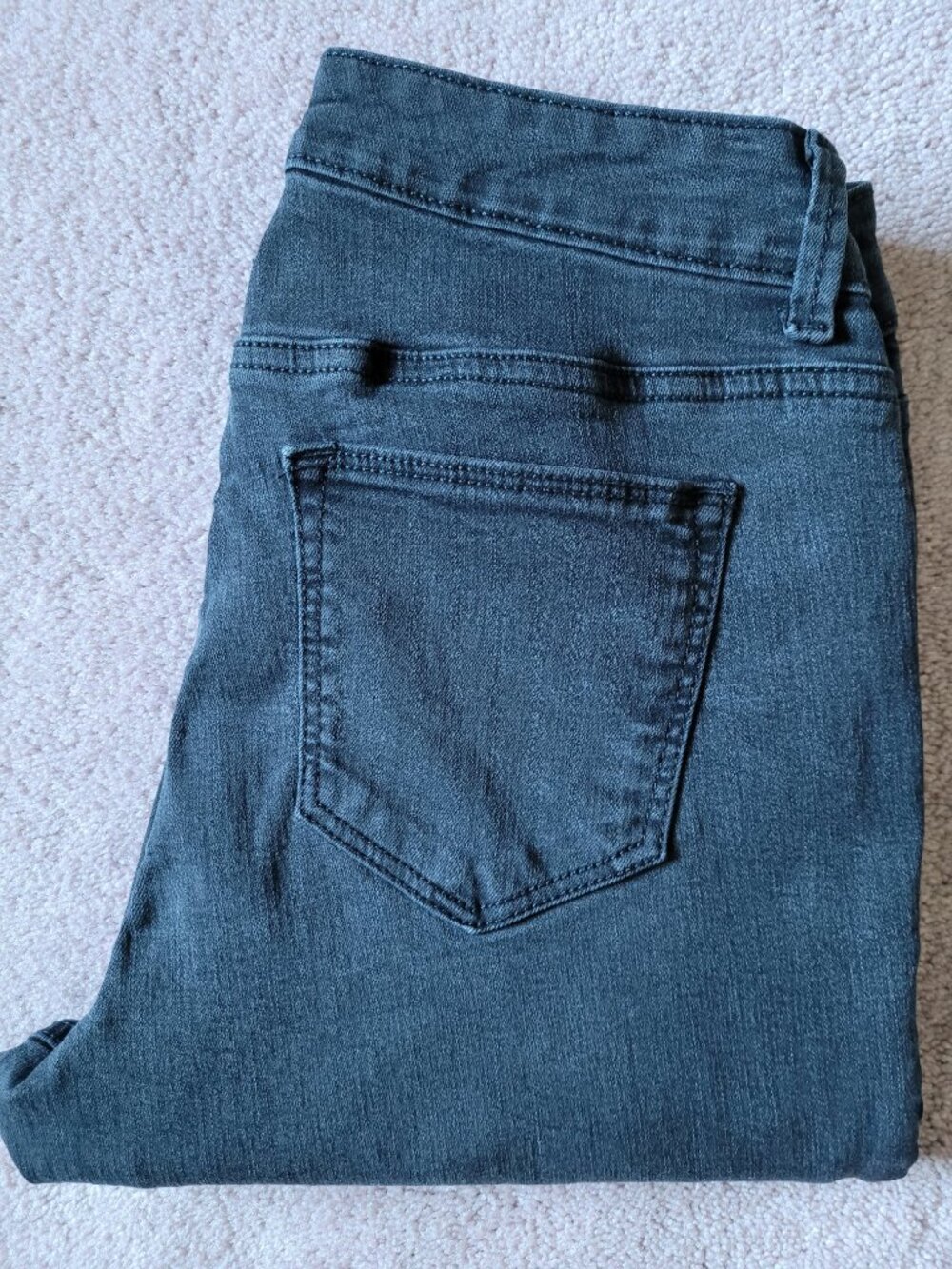 Style & Co Petite Curvy Ankle Floral Embroidered Stretch Black Jeans 4P - Picture 5 of 8